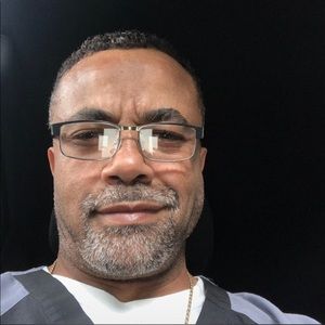 Meet your Posher, Gregory